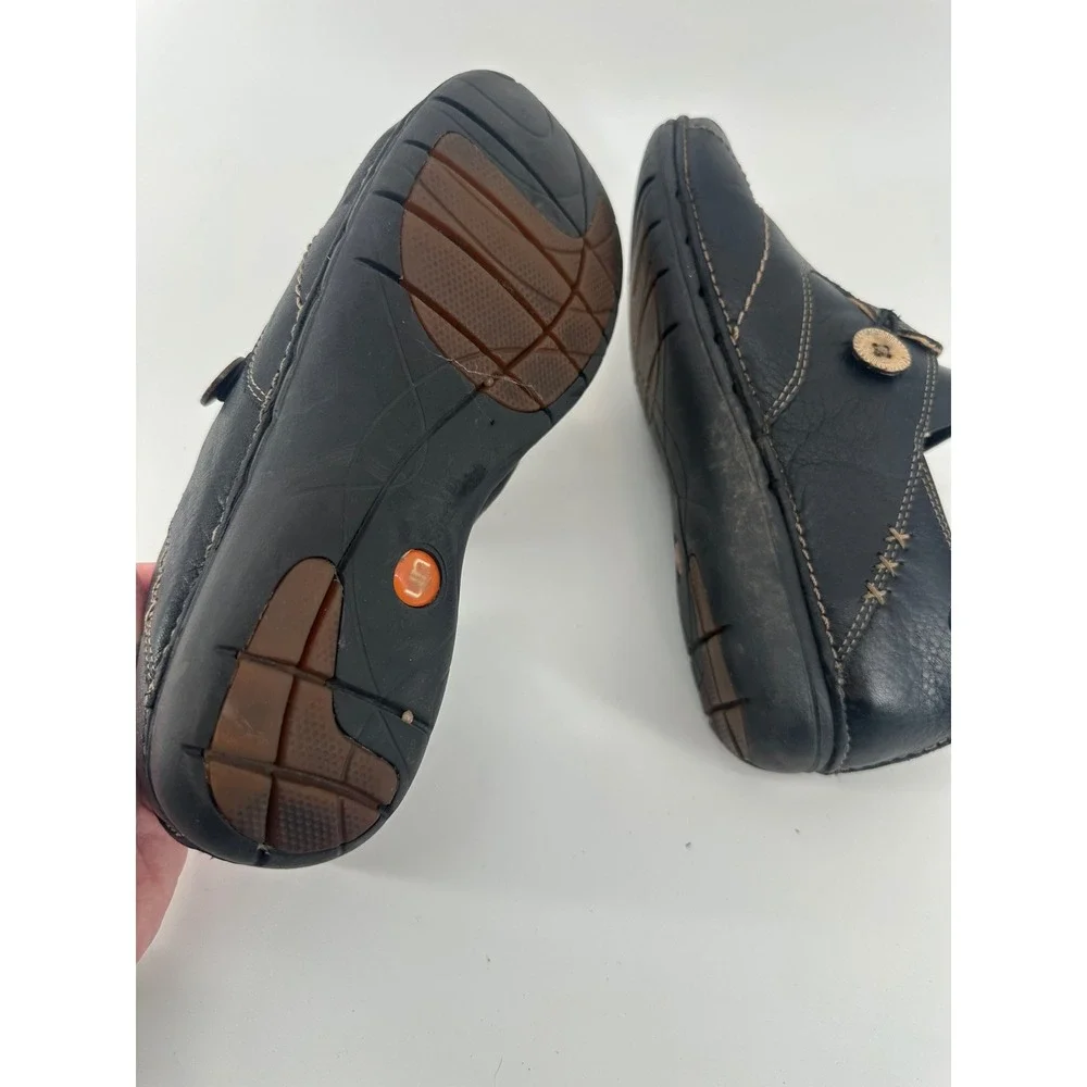 Clarks Structured Black‎ Leather Loafers Button Slip On Shoes Womens 9M 23071